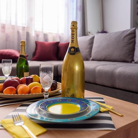 Ултра Виолет/Ultraviolet Apartment Burgas Ngoại thất bức ảnh