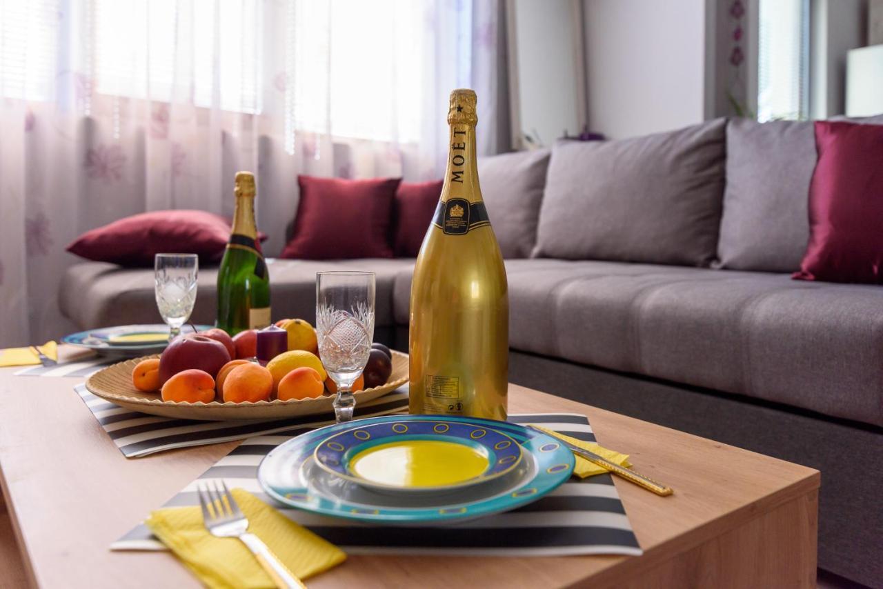 Ултра Виолет/Ultraviolet Apartment Burgas Ngoại thất bức ảnh
